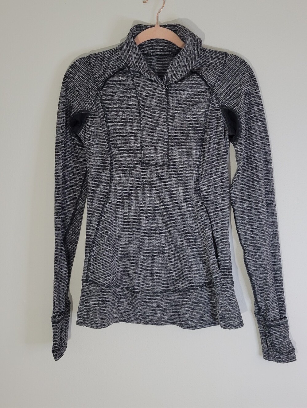 LULULEMON Women’s SIZE 6 Gray Long-Sleeve Athletic Hoodie‎
